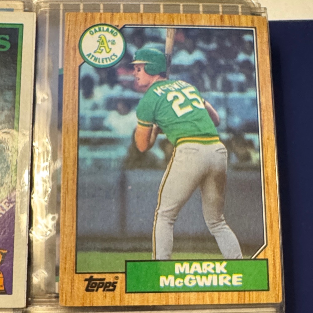 1987 Topps #366 Mark McGwire Baseball Card - Green and White